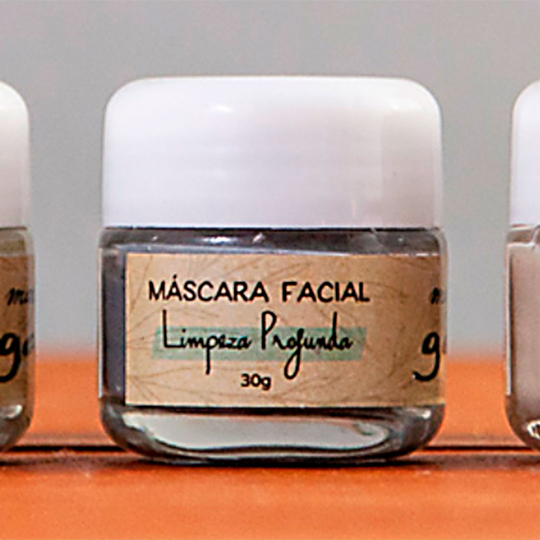 Máscara Preta para Cravos